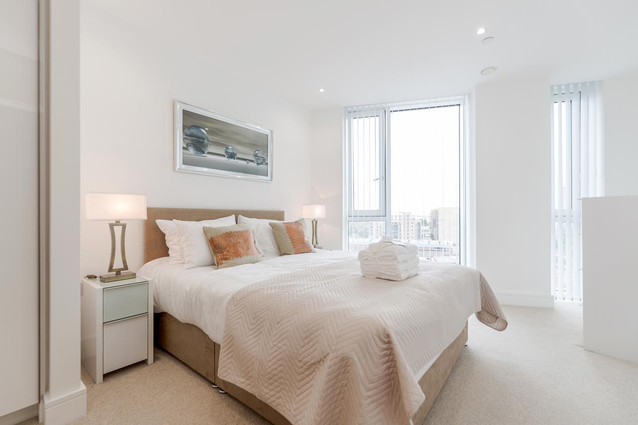 Luxury Stratford Apartment Londen Buitenkant foto