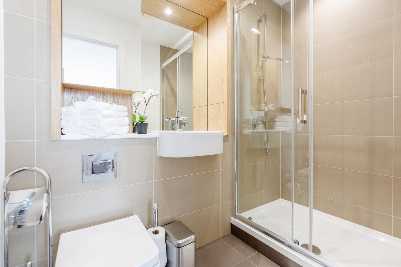 Luxury Stratford Apartment Londen Buitenkant foto