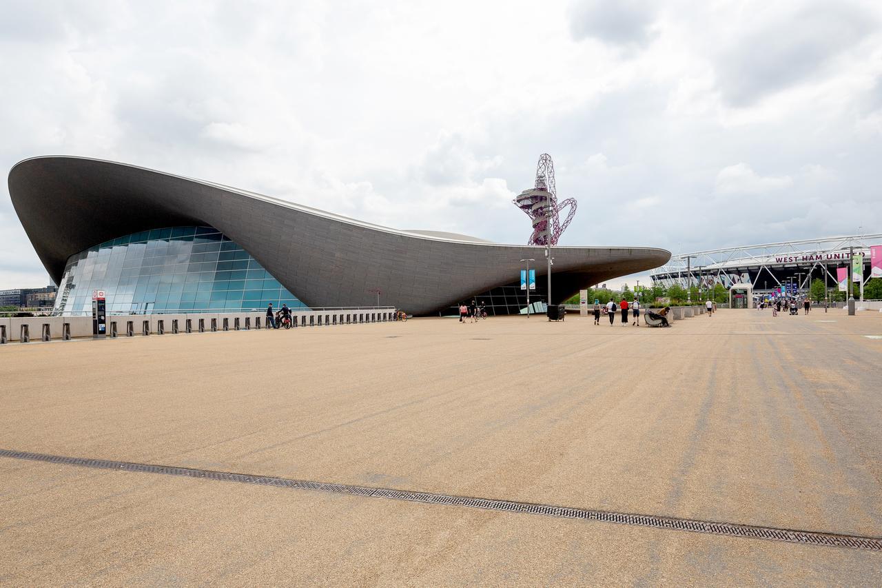 Luxury Stratford Apartment Londen Buitenkant foto